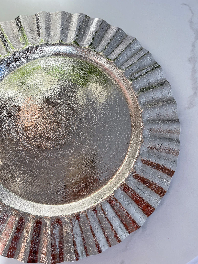 Inspire Me! Home Decor Silver Ripple Charger Plate 4 Inspire Me! Home Decor Silver Ripple Charger Plate