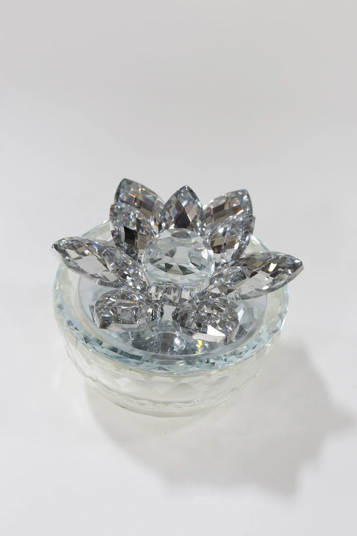 Inspire Me! Home Decor Crystal Lotus Top Candle (2 Colors) 7 Inspire Me! Home Decor Crystal Lotus Top Candle (2 Colors)