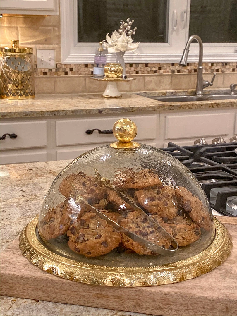 Inspire Me! Home Decor Gold Bordered Glass Cake Dome 3 Inspire Me! Home Decor Gold Bordered Glass Cake Dome