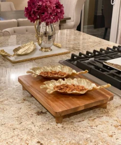 Inspire Me! Home Decor Gold Metal Natural Leaf Dish