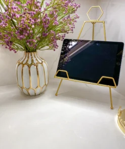 Inspire Me! Home Decor White And Gold Pattern Vase