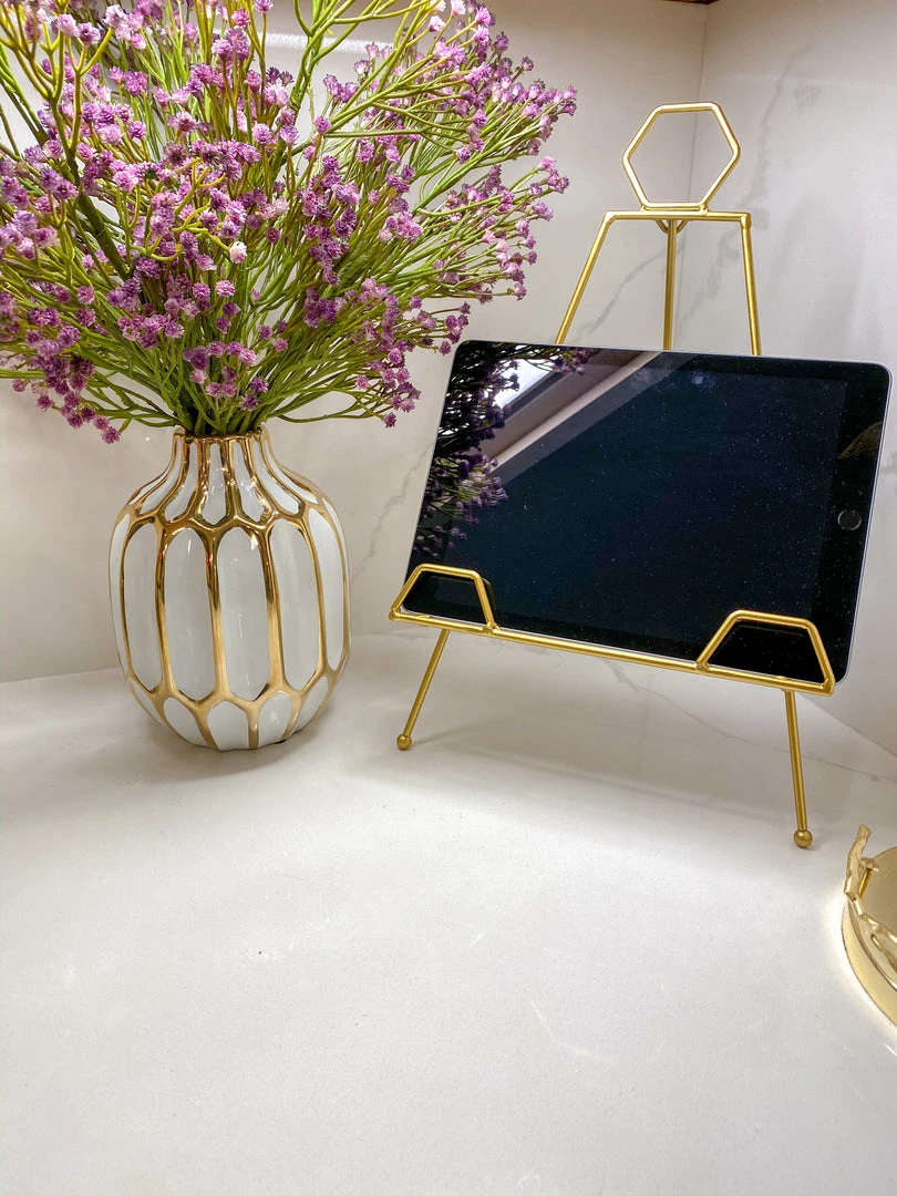 Inspire Me! Home Decor White And Gold Pattern Vase 4 Inspire Me! Home Decor White And Gold Pattern Vase