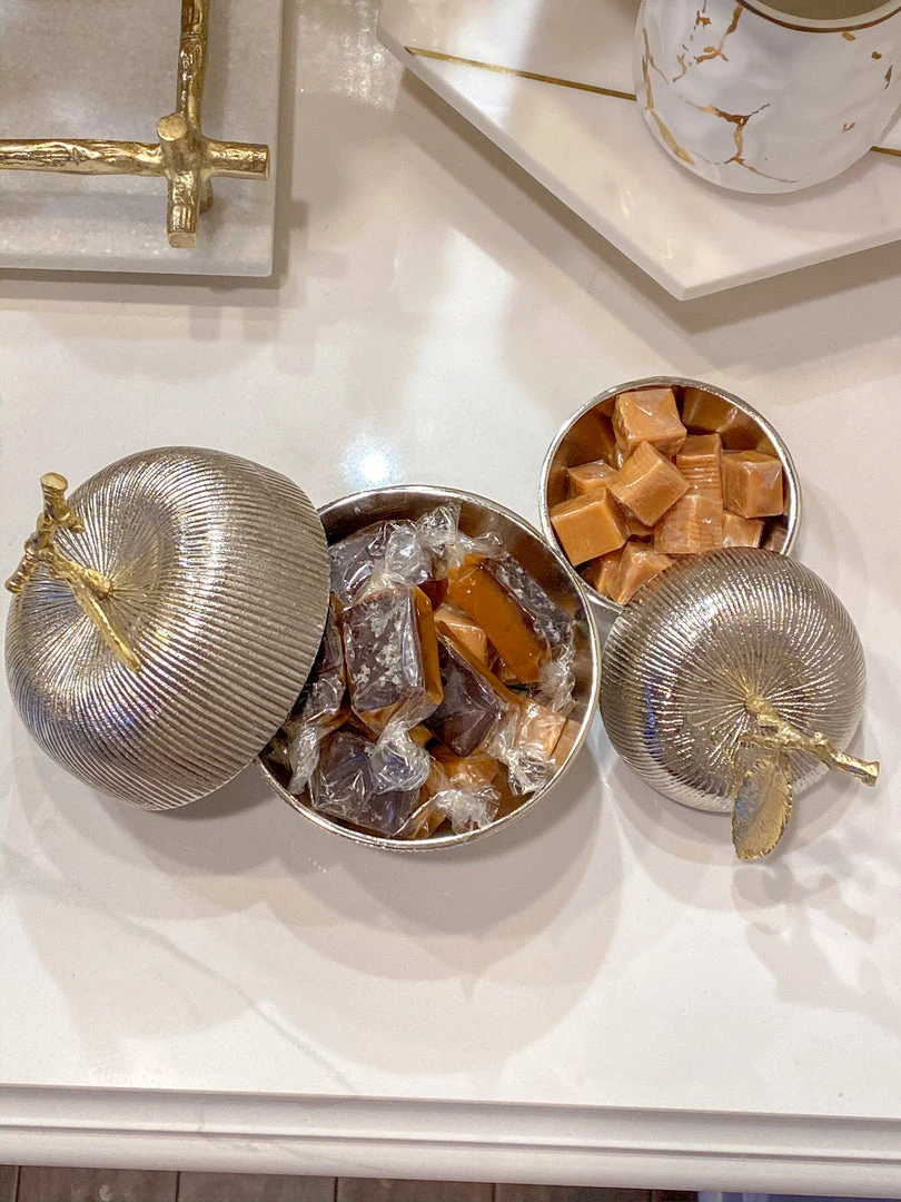 Inspire Me! Home Decor Silver And Gold Apple Shaped Snack Jar (2 Sizes) 4 Inspire Me! Home Decor Silver And Gold Apple Shaped Snack Jar (2 Sizes)