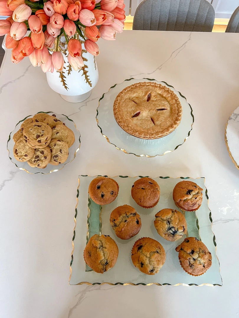 Inspire Me! Home Decor Stacked Glass Cake Stand With Textured Gold Rim (2 Sizes ) 3 Inspire Me! Home Decor Stacked Glass Cake Stand With Textured Gold Rim (2 Sizes )