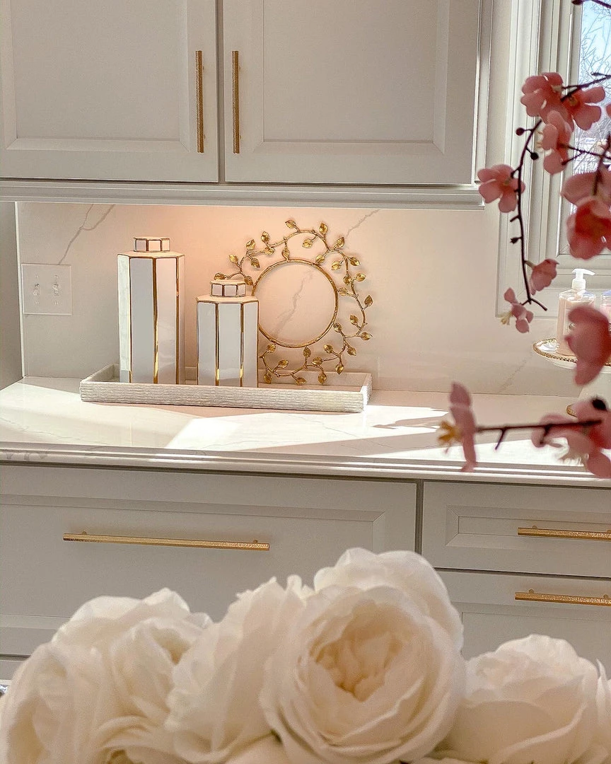 Inspire Me! Home Decor Gold And White Jar With Lid (2 Sizes) 3 Inspire Me! Home Decor Gold And White Jar With Lid (2 Sizes)