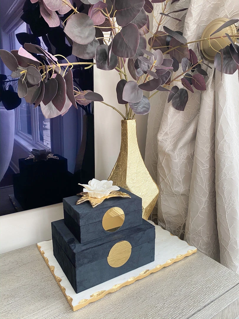 Inspire Me! Home Decor White And Gold Flower Decor 4 Inspire Me! Home Decor White And Gold Flower Decor